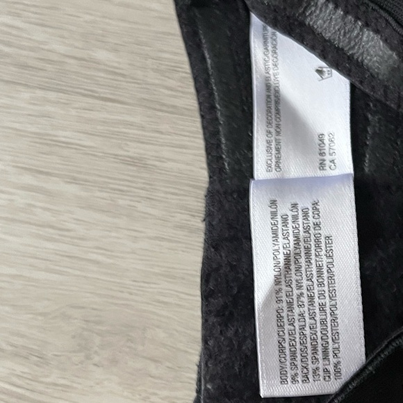 Wacoal Red Carpet Strapless Underwire bra 34B - Black - NWT - Picture 5 of 6